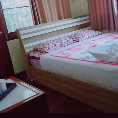 Emmanuel Guesthouse Prachuap Khiri Khan Buitenkant foto