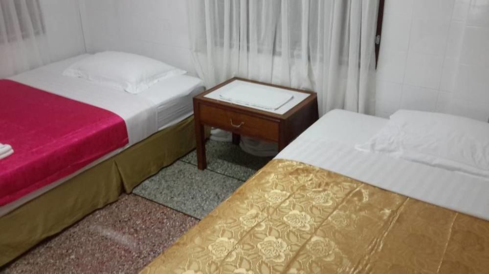 Emmanuel Guesthouse Prachuap Khiri Khan Buitenkant foto
