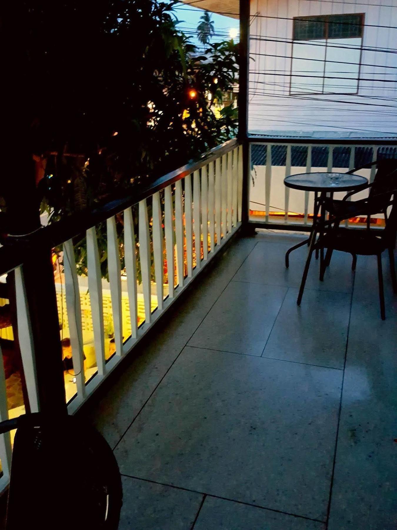 Emmanuel Guesthouse Prachuap Khiri Khan Buitenkant foto