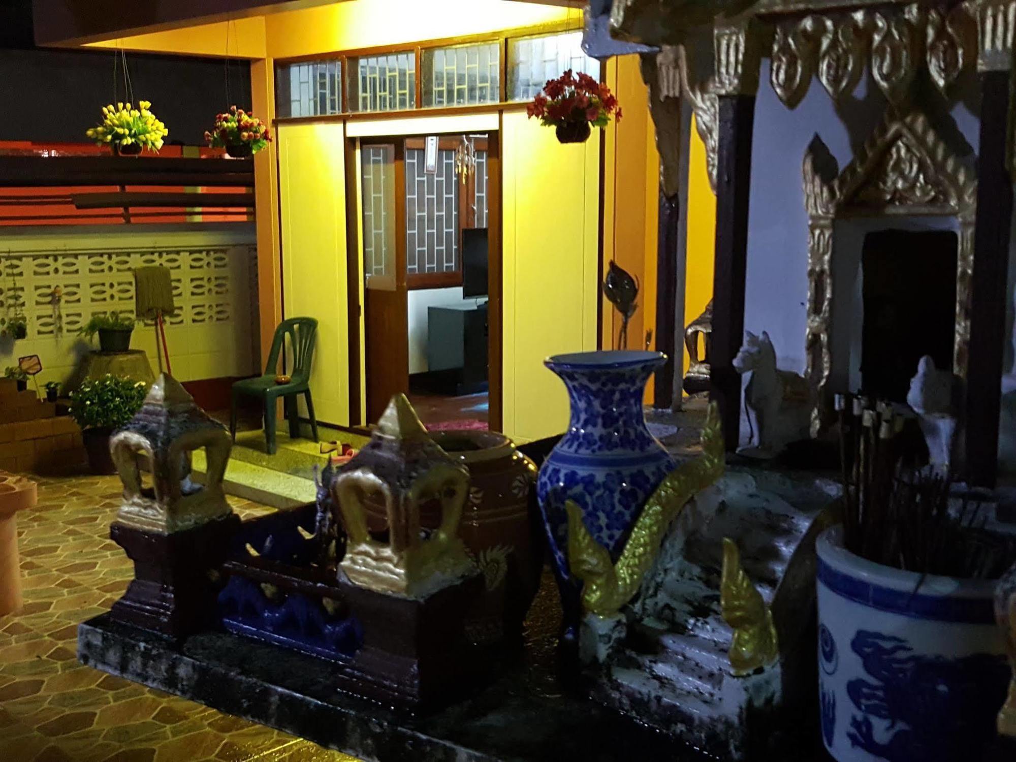 Emmanuel Guesthouse Prachuap Khiri Khan Buitenkant foto